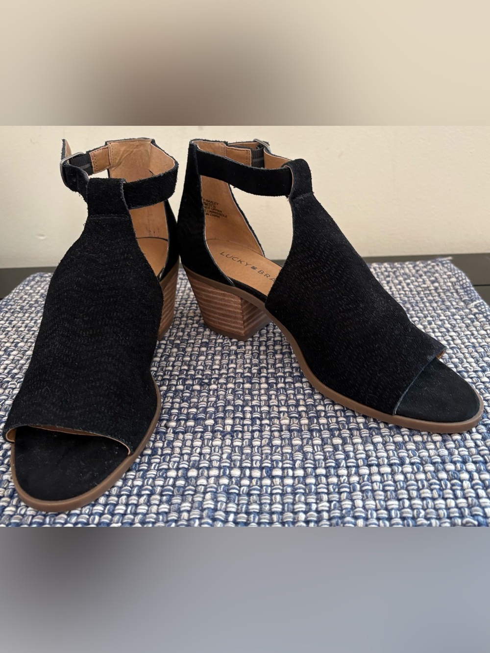 Lucky Brand Baxley Peep Toe Shoe Black Suede Women’s Size Size 7